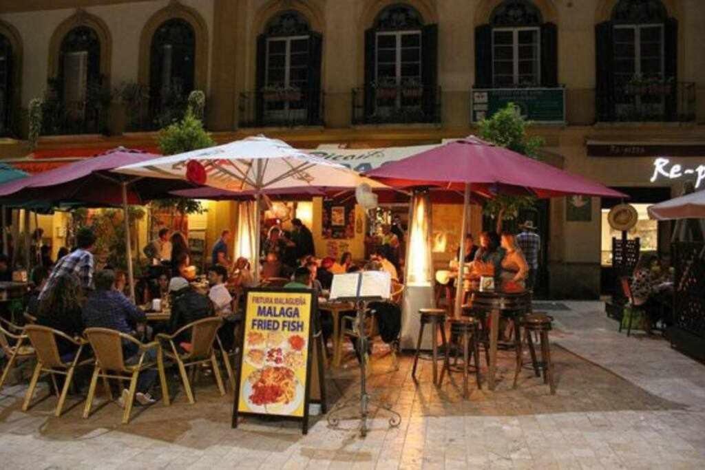 Letsmalaga - Lovely Studio In Malaga Centre ภายนอก รูปภาพ